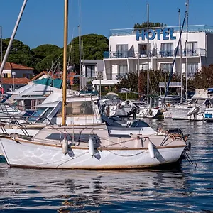 ** Hotel La Reine Jane Frankreich
