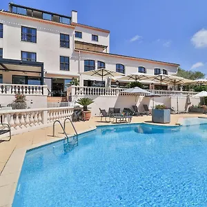 & Restaurant Perla Riviera Hotell